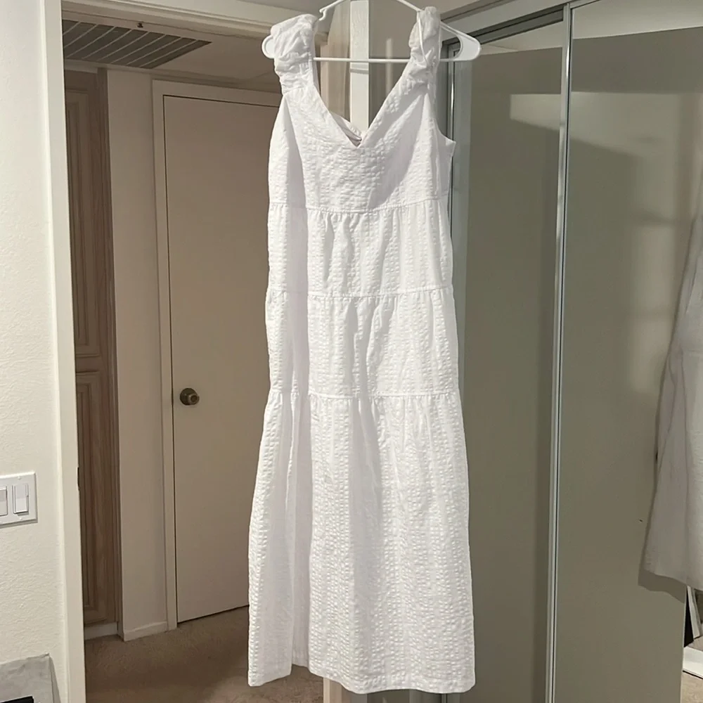 Old Navy | Tiered Seersucker All-Day
Dress in White Size L - Picture 4 of 7